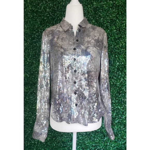 33. Anthropologie Pilcro Shrunken Sequin Blouse - Picture 6 of 9